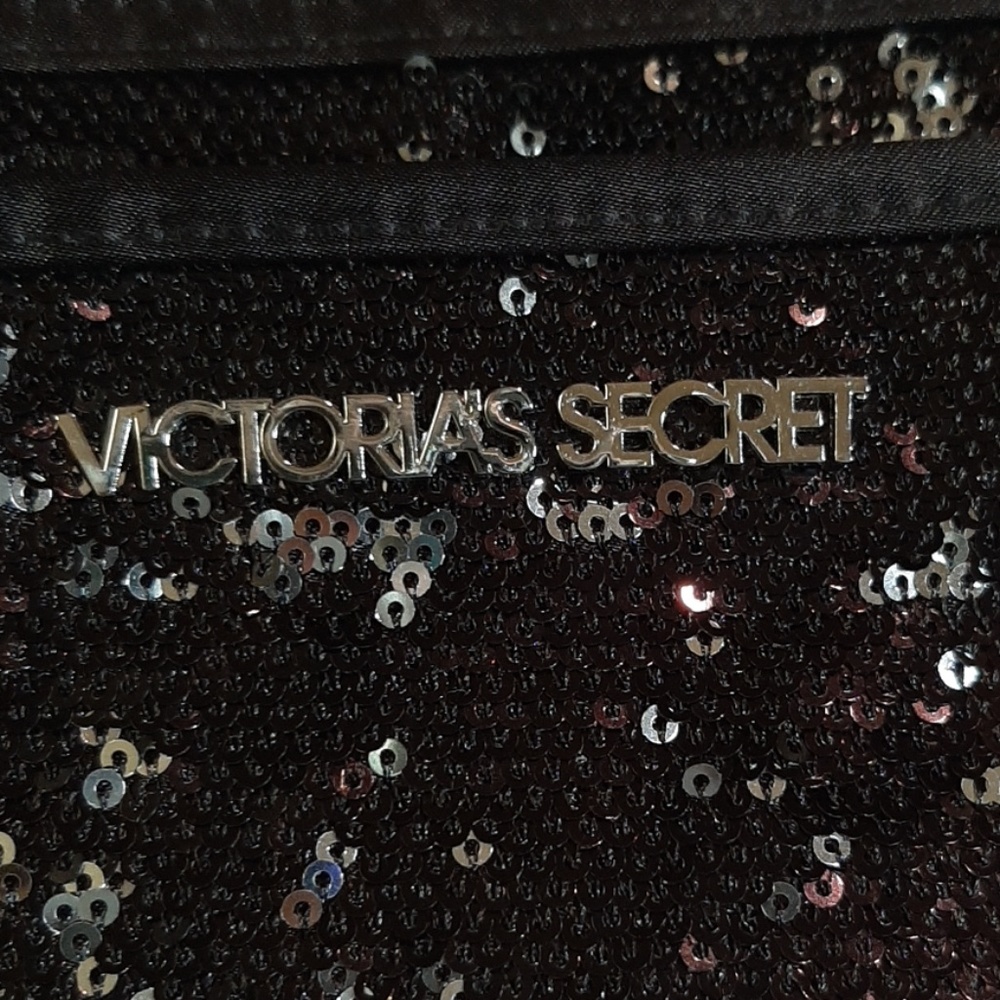 VICTORIAS SECRET LIMITED EDITION COSMETIC BAGS - Picture 7 of 8